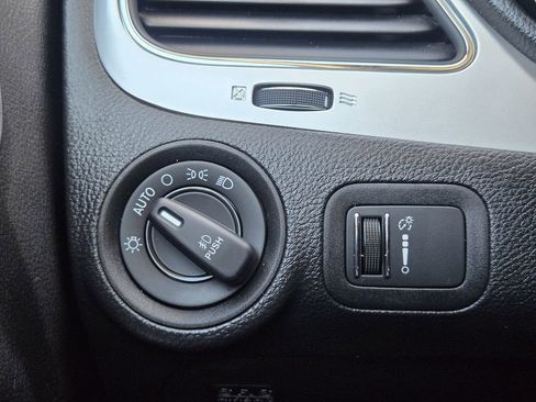 Used 2019 Dodge Journey SE w/ Connectivity Group FWD image 25