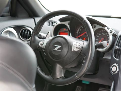 Used 2014 Nissan 370Z Touring w/ Sport Package RWD image 40