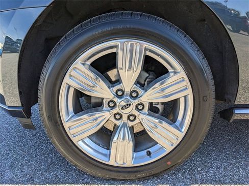 Certified 2022 Ford Expedition Max Platinum image 10