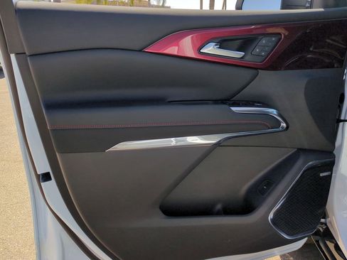 New 2026 Chevrolet Traverse RS image 23