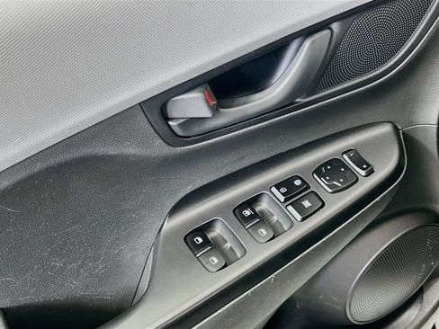 Used 2019 Hyundai Kona SE FWD image 9