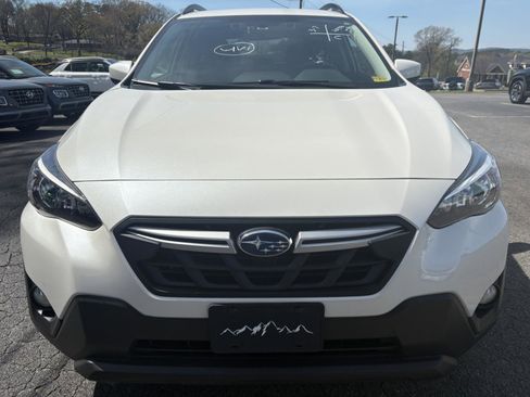 Used 2023 Subaru Crosstrek 2.0i Premium AWD/4WD image 5