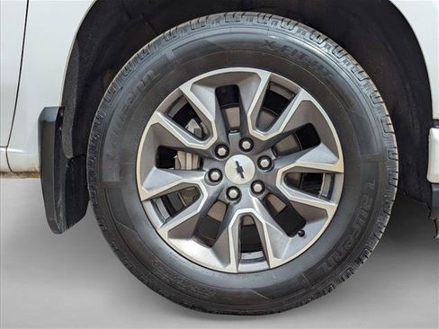 Used 2022 Chevrolet Silverado 1500 RST w/ Convenience Package II AWD/4WD image 21