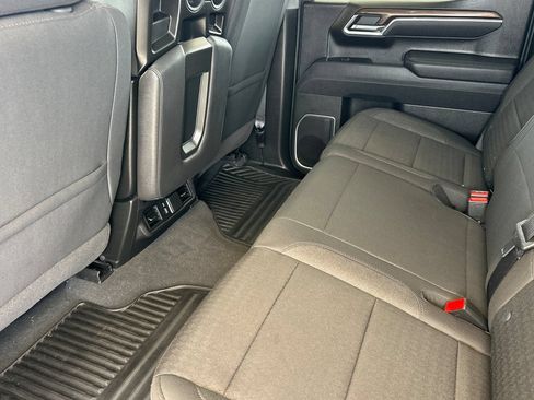 Used 2025 Chevrolet Silverado 1500 LT AWD/4WD image 12