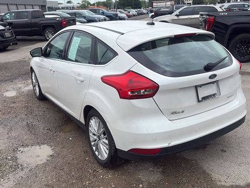 Used 2018 Ford Focus Titanium FWD image 6