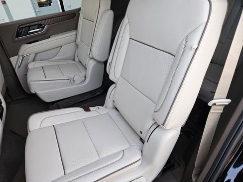 New 2026 GMC Yukon Denali image 24