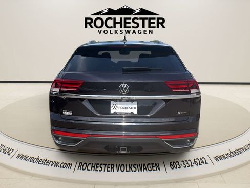 Used 2023 Volkswagen Atlas Cross Sport SE AWD/4WD image 5