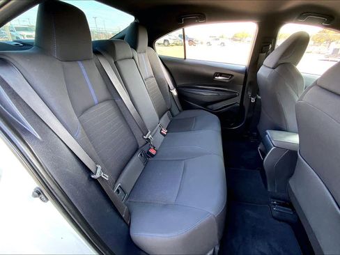 Used 2020 Toyota Corolla SE image 19