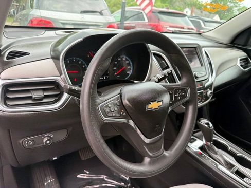Used 2020 Chevrolet Equinox LS w/ LPO, Cargo Package AWD/4WD image 13