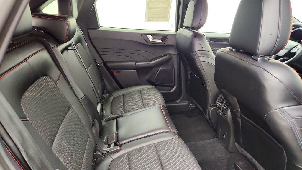 Used 2024 Ford Escape ST-Line AWD/4WD image 20