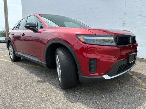 Used 2024 Honda Prologue EX image 3