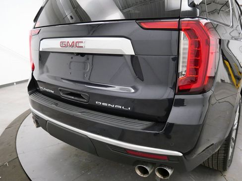 Used 2023 GMC Yukon Denali image 9