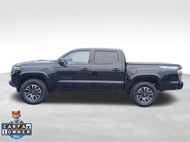 Used 2022 Toyota Tacoma TRD Sport w/ TRD Premium Sport Package AWD/4WD image 3