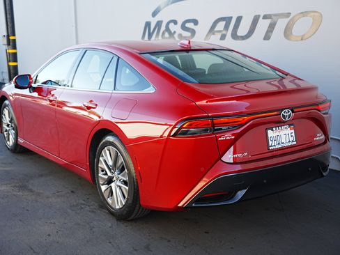 Used 2023 Toyota Mirai XLE w/ Advanced Technology Package image 6