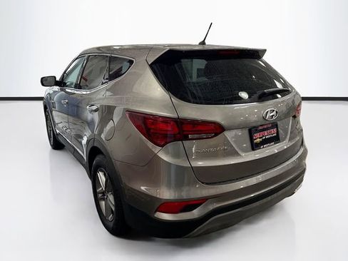 Used 2018 Hyundai Santa Fe Sport image 8
