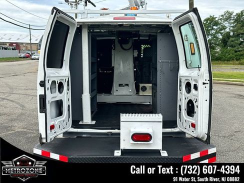 Used 2012 Ford E-350 and Econoline 350 Super Duty RWD image 9