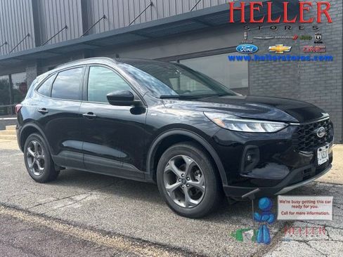 Used 2025 Ford Escape ST-Line Select AWD/4WD image 1