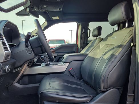 Used 2015 Ford F150 Platinum w/ Equipment Group 701A Luxury image 19