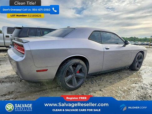 Used 2014 Dodge Challenger SXT w/ Sport Appearance Package RWD image 4