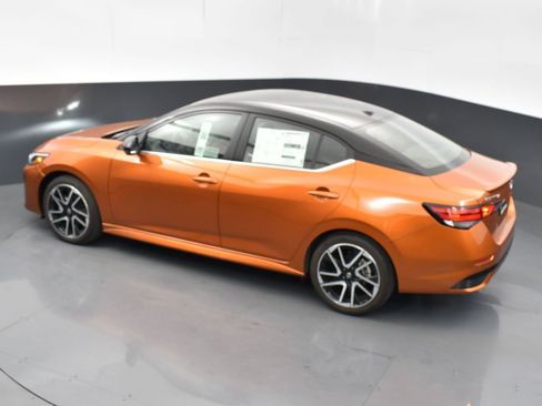 New 2025 Nissan Sentra SR w/ SR Premium Package image 46