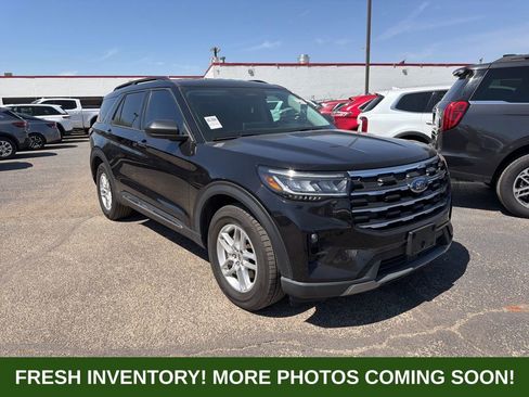 Used 2025 Ford Explorer Active w/ Active Comfort Package image 1