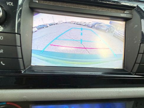 Used 2016 Toyota Corolla LE image 24