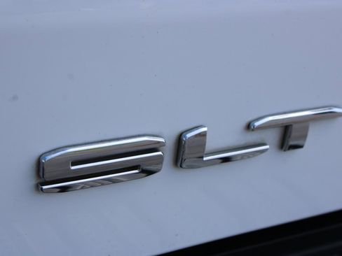 Used 2021 GMC Sierra 1500 SLT w/ SLT Convenience Package AWD/4WD image 7