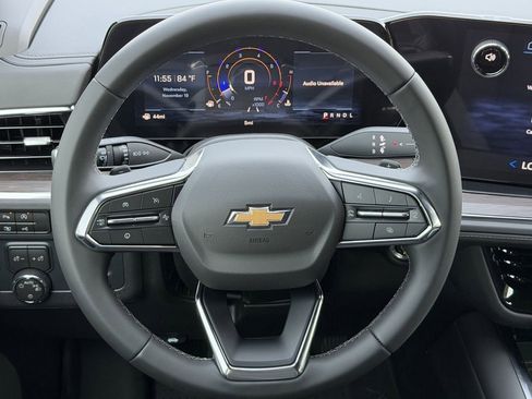 New 2026 Chevrolet Suburban LS RWD image 12
