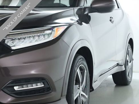 Used 2020 Honda HR-V Touring image 6