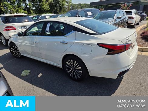 Used 2025 Nissan Altima 2.5 SV FWD image 24