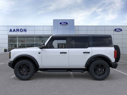 New 2025 Ford Bronco Big Bend w/ Black Diamond Package image 3