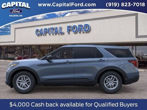 New 2026 Ford Explorer Active RWD image 3
