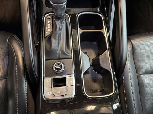 Used 2025 Kia Telluride S FWD image 27