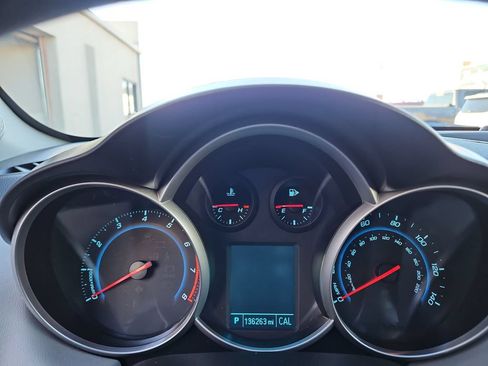 Used 2014 Chevrolet Cruze LS FWD image 15
