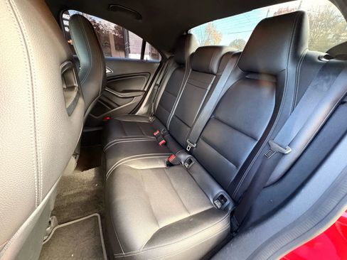 Used 2018 Mercedes-Benz CLA 250 4MATIC image 15