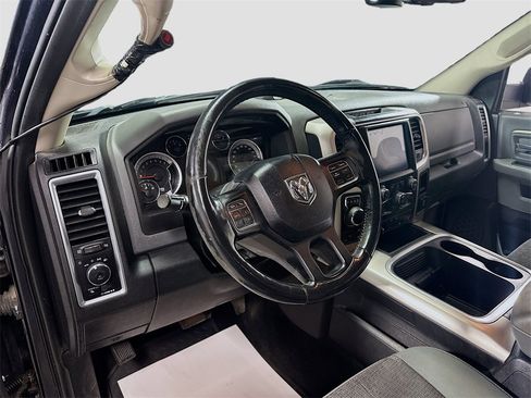 Used 2018 RAM 1500 Outdoorsman image 9