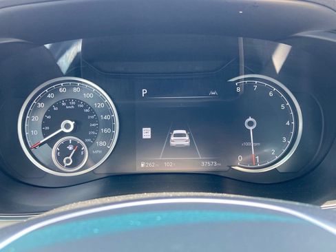 Used 2025 Genesis G70 2.5T AWD/4WD image 14