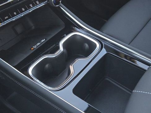 New 2026 Chevrolet Traverse LT w/ Enhanced Driving Package image 15