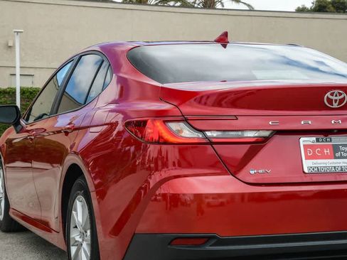 Used 2025 Toyota Camry LE FWD image 6