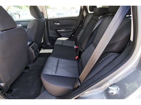 Used 2026 Nissan Rogue SV FWD image 12