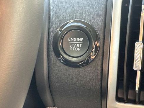 Certified 2025 Ford Expedition Active AWD/4WD image 28