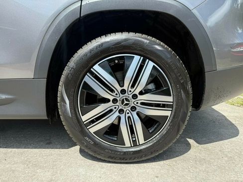 Used 2025 Mercedes-Benz EQB 300 4MATIC image 11