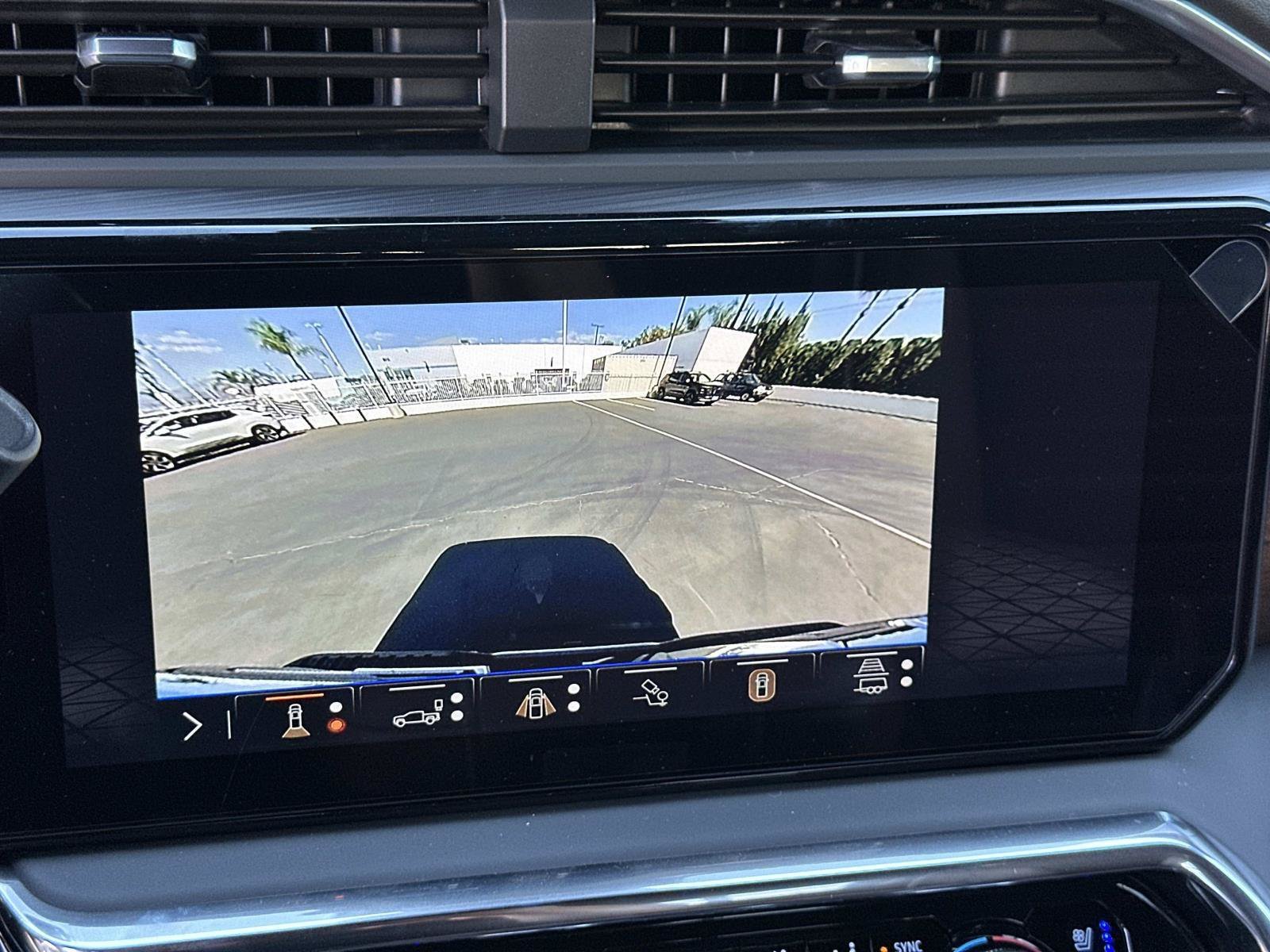 New 2026 GMC Sierra 2500 Denali Ultimate AWD/4WD image 17