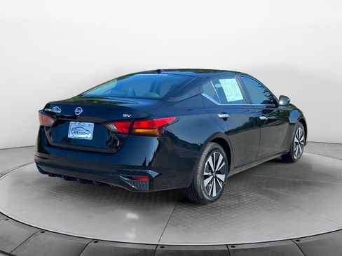 Used 2022 Nissan Altima 2.5 SV image 5