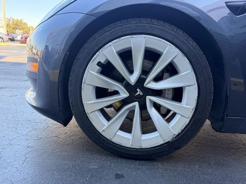 Used 2021 Tesla Model 3 Standard Range Plus image 11