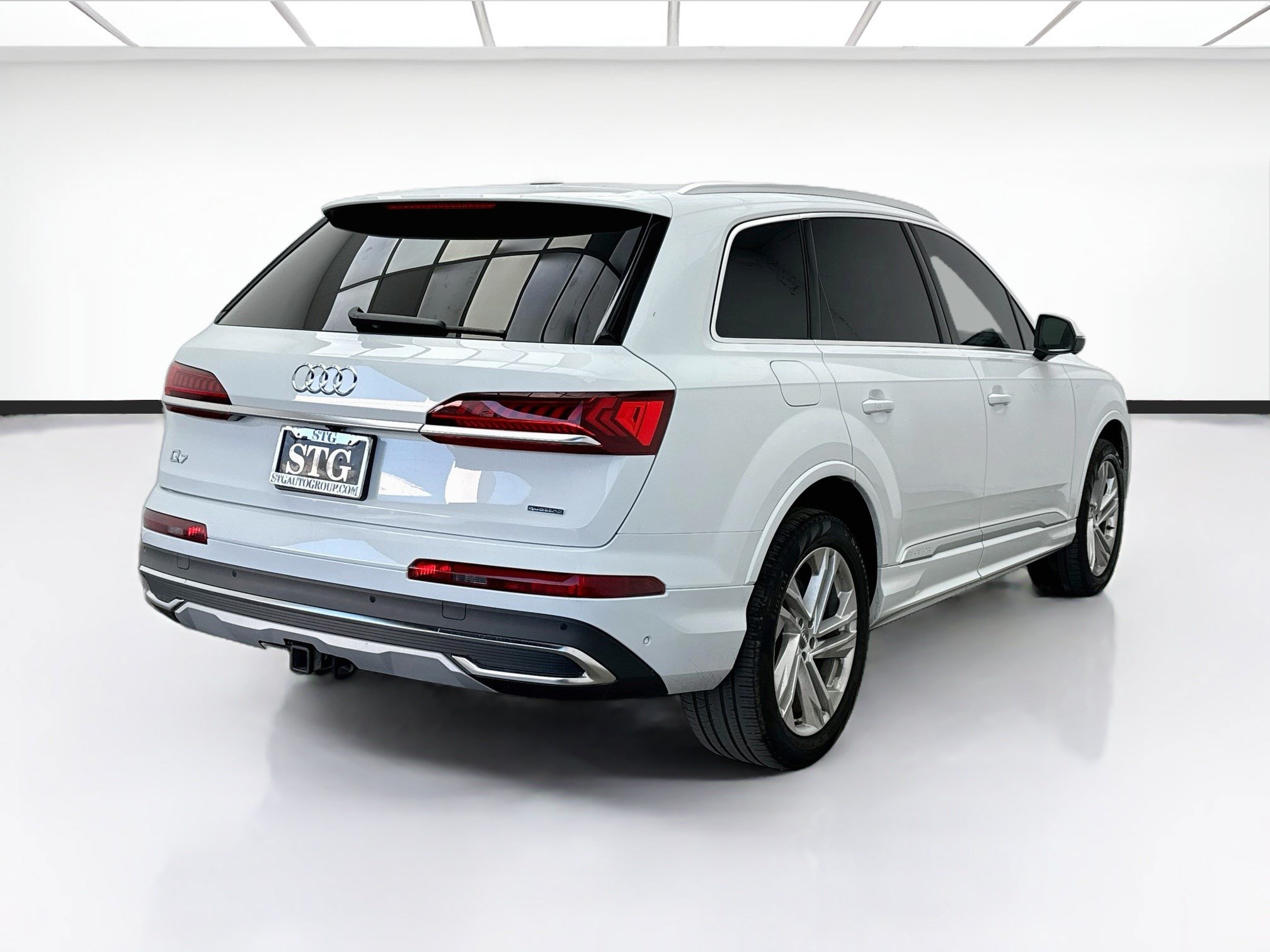 Used 2020 Audi Q7 3.0T Premium Plus w/ Premium Plus Package AWD/4WD image 4