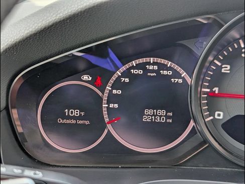 Used 2021 Porsche Cayenne AWD/4WD image 10