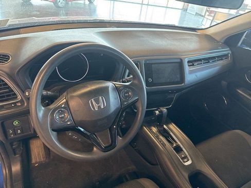 Used 2021 Honda HR-V EX image 9