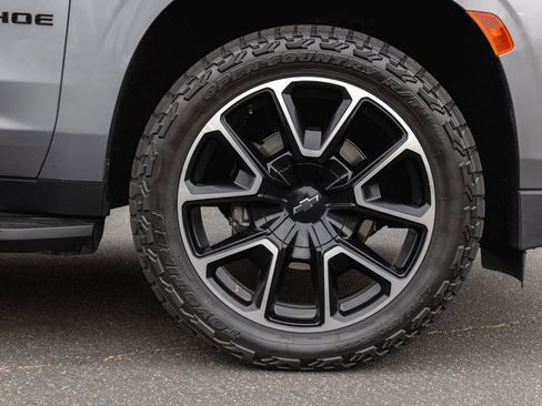 Used 2022 Chevrolet Tahoe RST w/ Luxury Package image 4