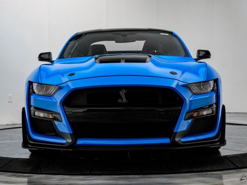 Used 2022 Ford Mustang Shelby GT500 w/ Carbon Fiber Track Pack image 32